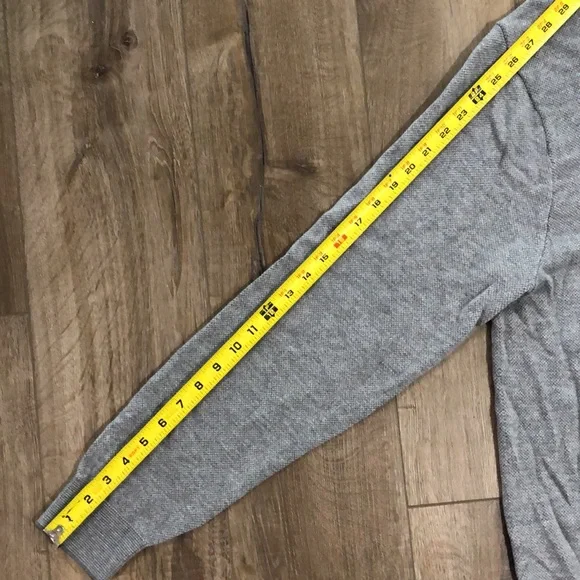 Like new! - CHAPS Super Soft Textured Knit Sweater - Picture 6 of 7